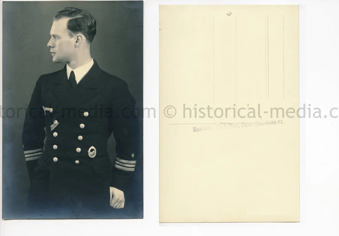 STUDIO PORTRAIT PHOTO - KRIEGSMARINE OFFICER - DESTROYER BADGE
