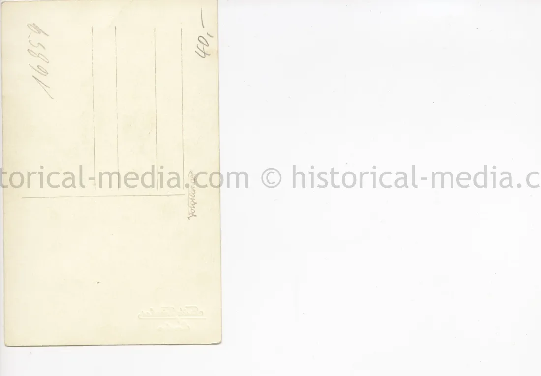 STUDIO PORTRAIT PHOTO - KRIEGSMARINE SAILOR - MINESWEEPER BADGE