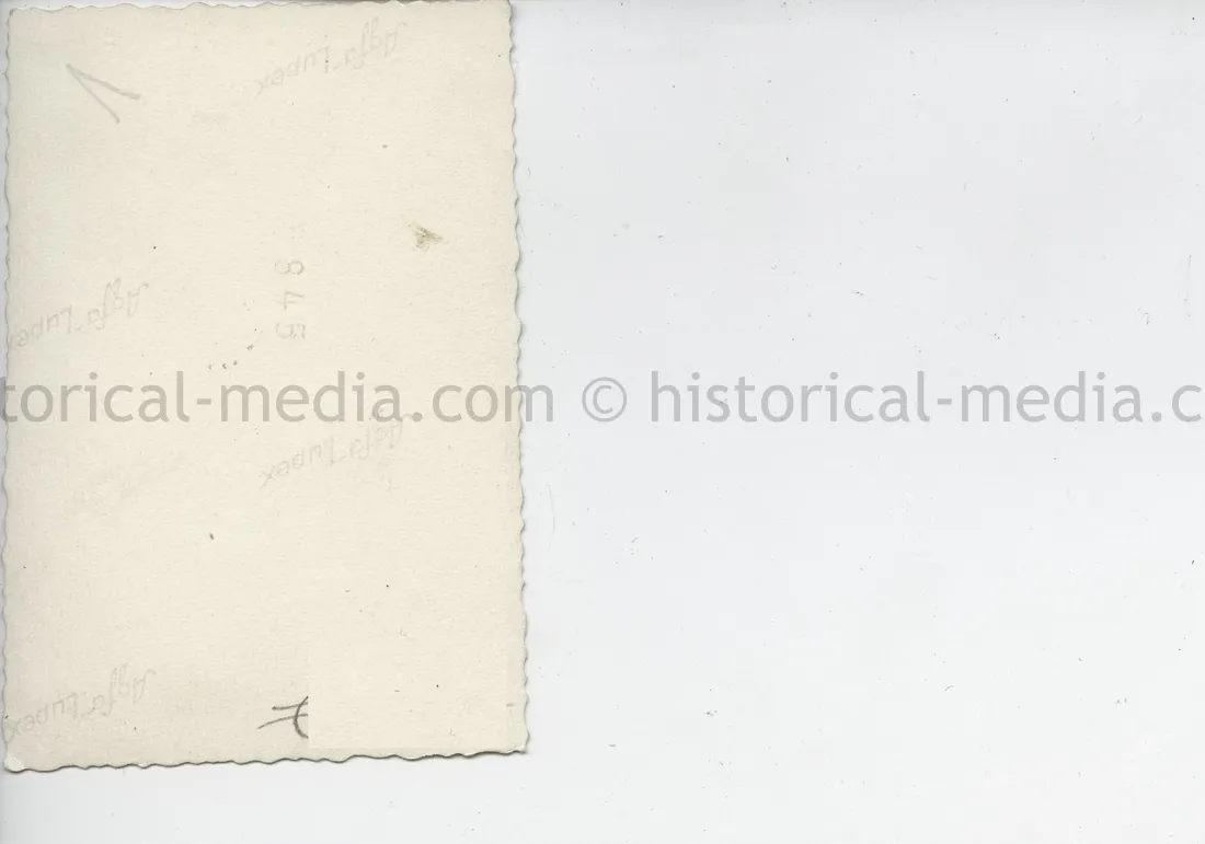 FIELD PORTRAIT PHOTO OF A GERMAN CROSS IN GOLD WINNER