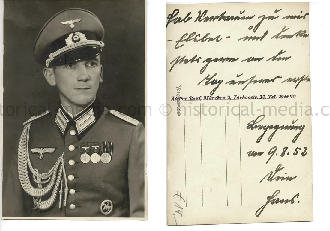 STUDIO PORTRAIT PHOTO - OFFICER - GREAT DECORATIONS