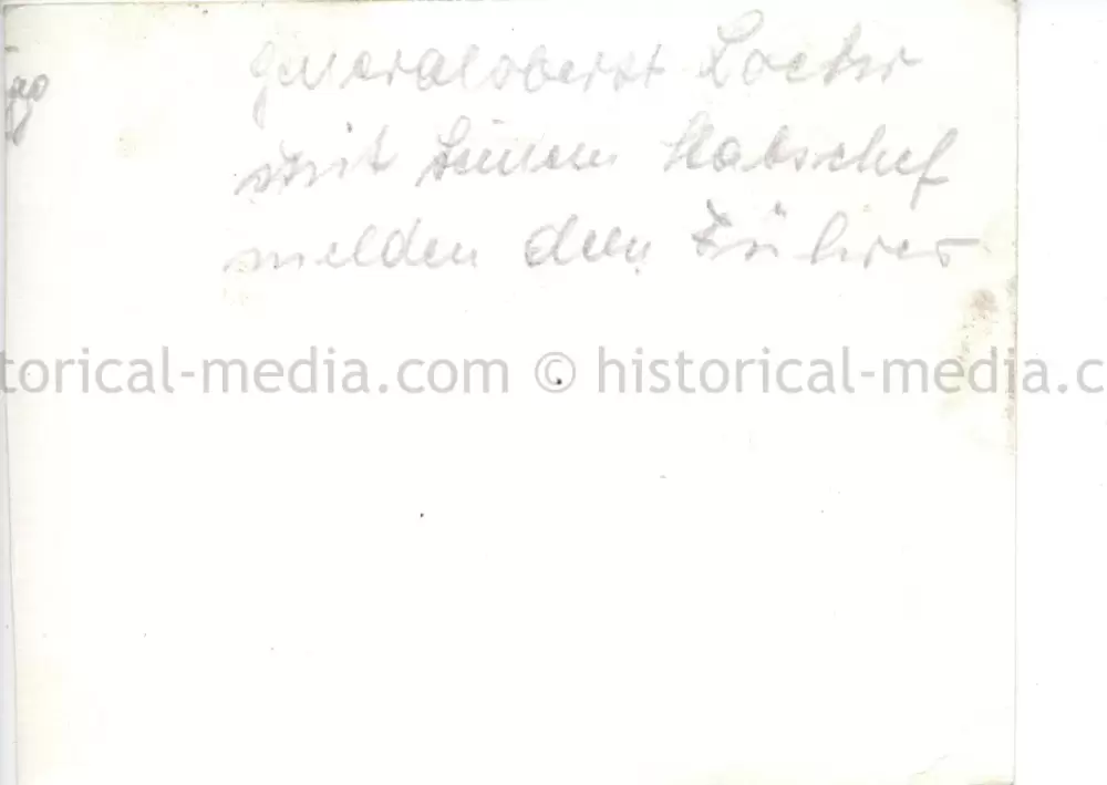 ORIGINAL PRIVATE PHOTO OF HITLER CONFERRING WITH OFFICERS IN THE FIELD