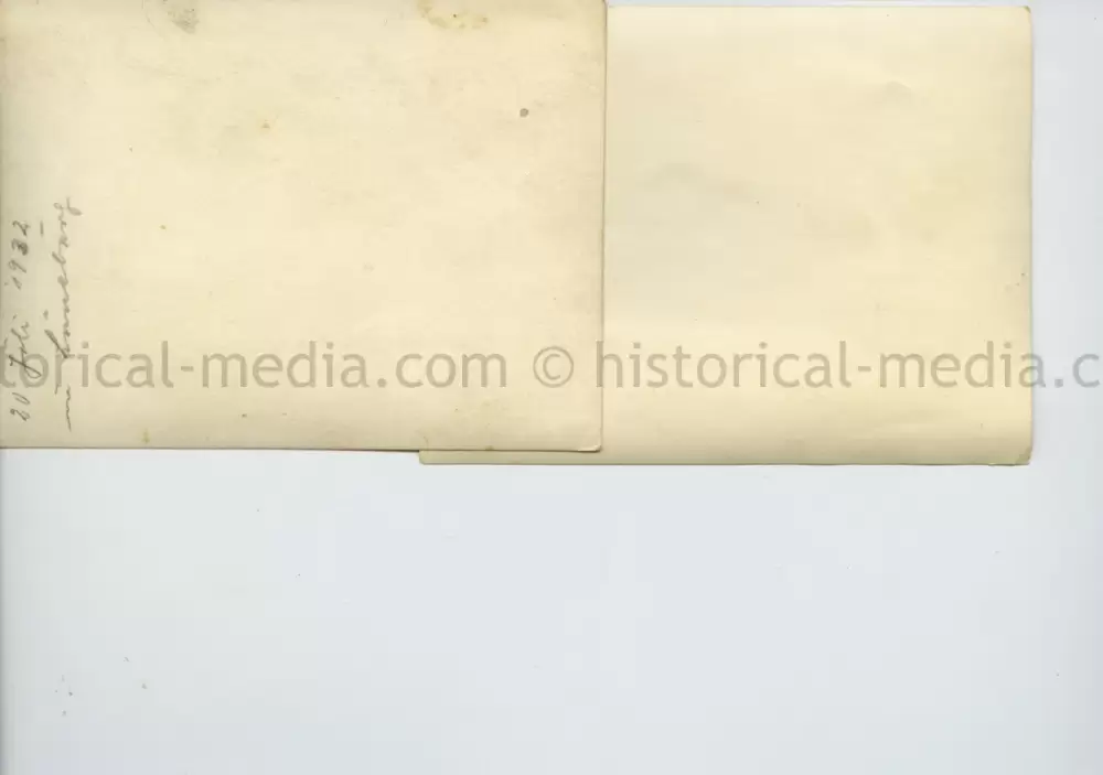2x ORIGINAL PRIVATE PHOTOS OF HITLER  SPEAKING