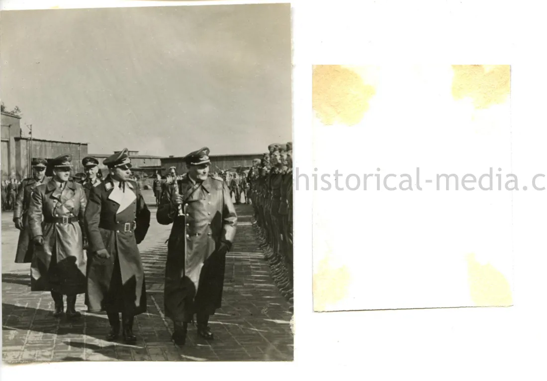 ORIGINAL PRIVATE PHOTO OF HERMANN GOERING IN THE FIELD