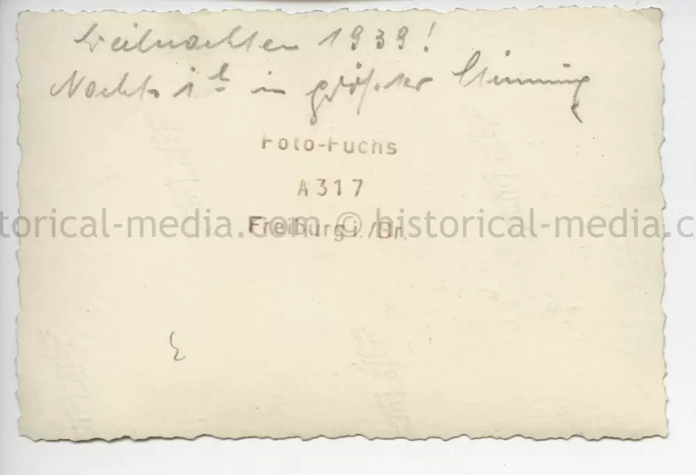 PHOTO OF SOLDIER BUDENZAUBER - BARRACKS PARTY