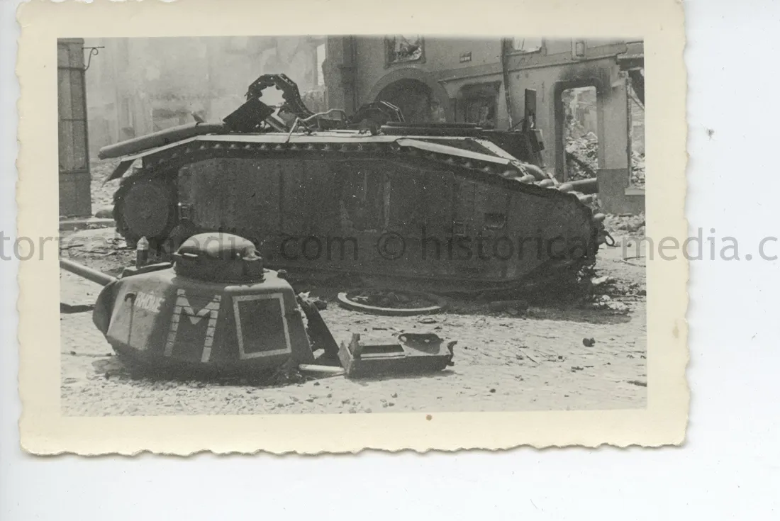 PHOTO OF KNOCKED OUT FRENCH B-1 TANK 1940