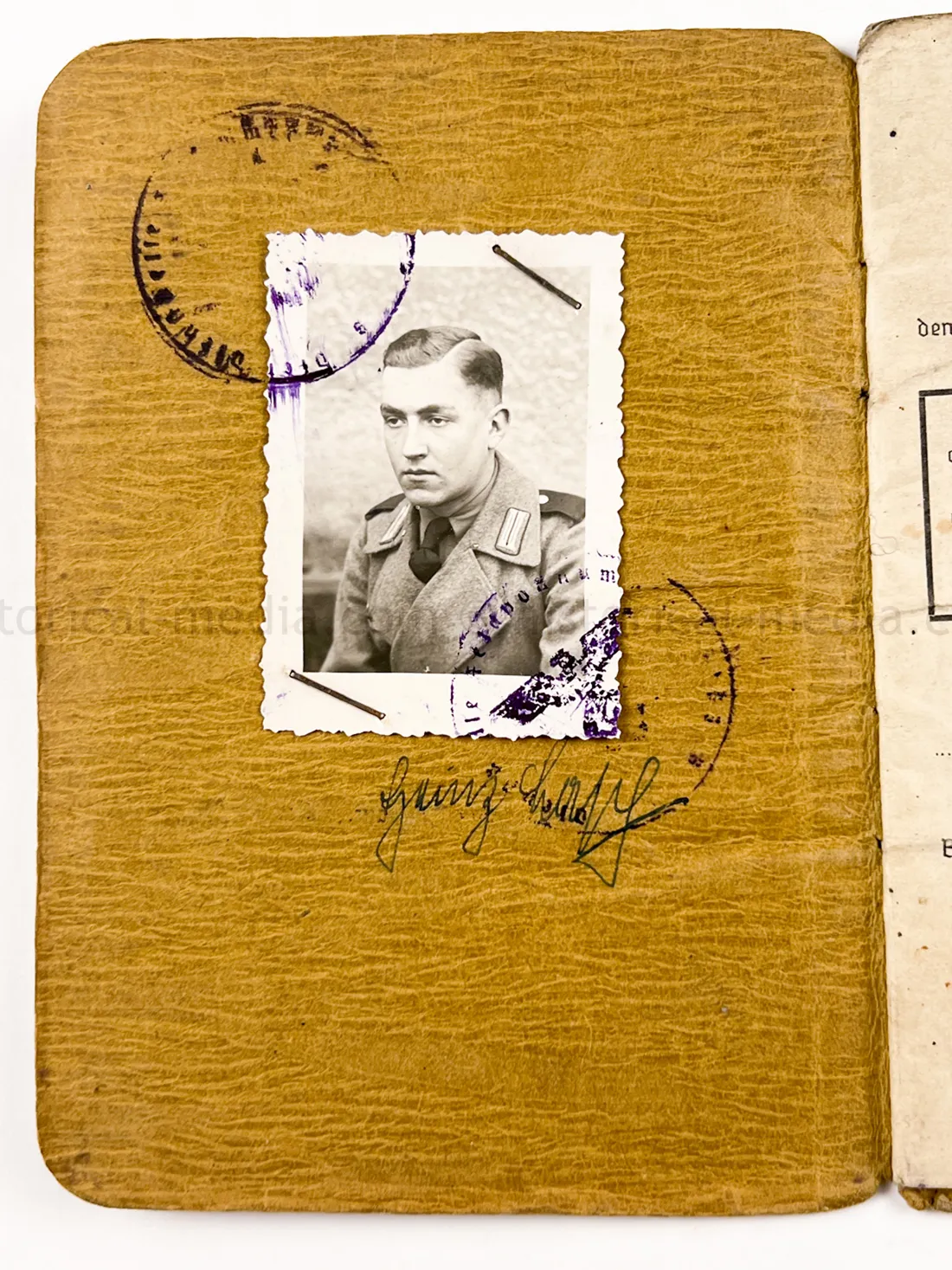 SOLDBUCH - STURMGESCHÜTZ ABTEILUNG 303 - FINLAND - FINNISCHE TAPFERKEITSMEDAILLE