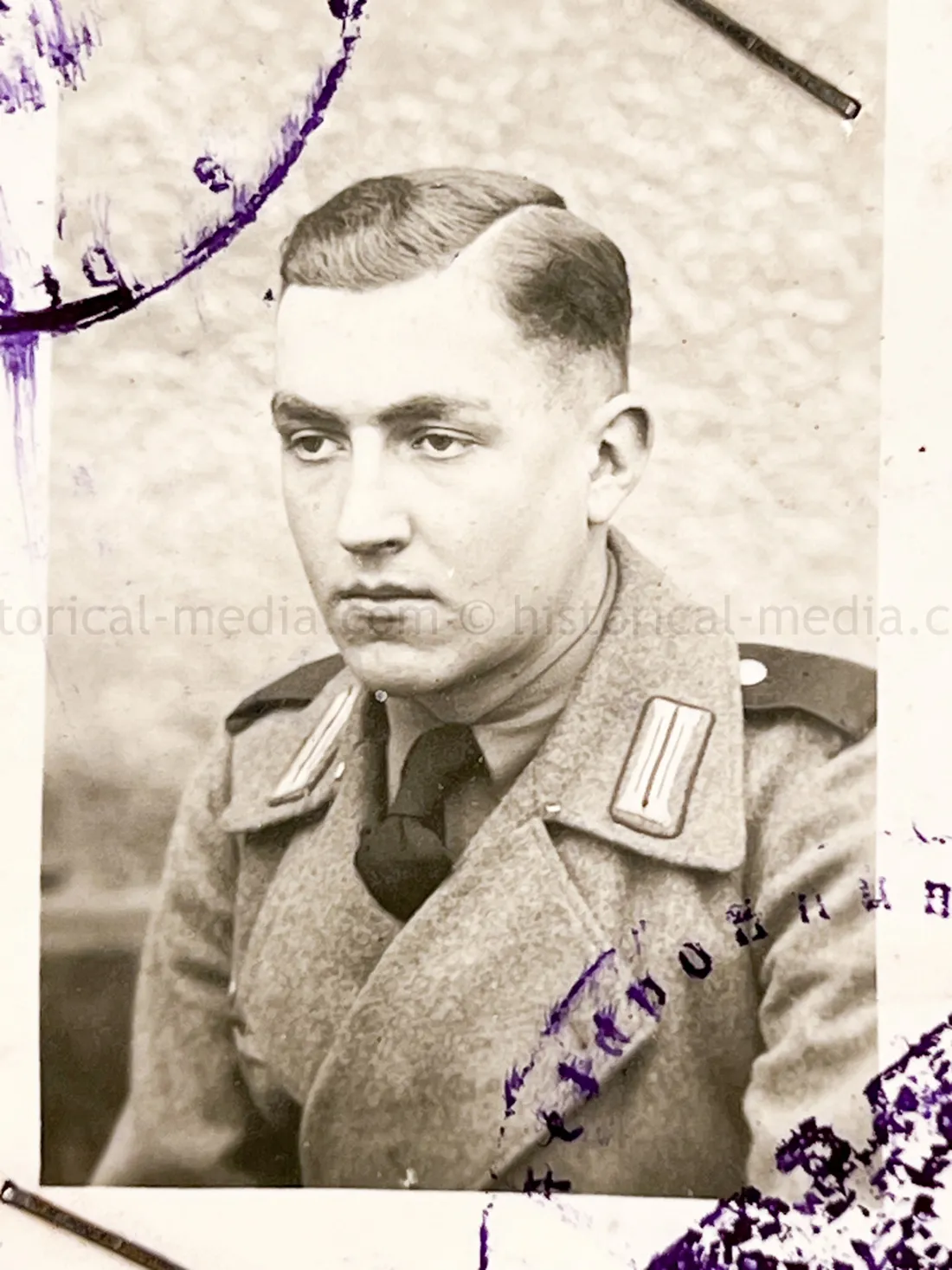 SOLDBUCH - STURMGESCHÜTZ ABTEILUNG 303 - FINLAND - FINNISCHE TAPFERKEITSMEDAILLE