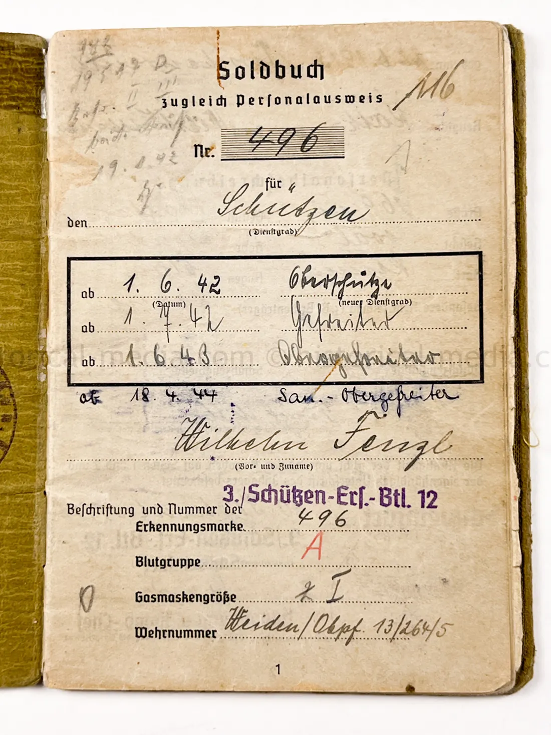 SOLDBUCH - 319 INFANTERIE DIVISION - CHANNEL ISLANDS - GUERNSEY