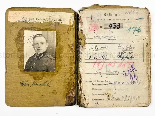 SOLDBUCH - PANZER AUFKLARUNGS ABTEILUNG "GROSSDEUTSCHLAND"