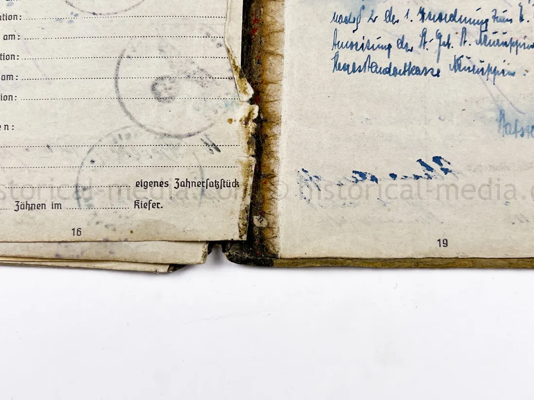 SOLDBUCH - PANZER AUFKLARUNGS ABTEILUNG "GROSSDEUTSCHLAND"