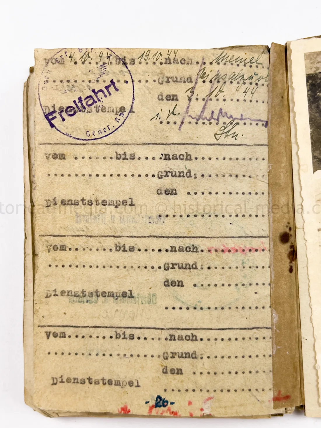 SOLDBUCH + ID TAG + PHOTOS + RIBBON - GRENADIER REGIMENT 677 - MEMEL CAMPAIGN MEDAL