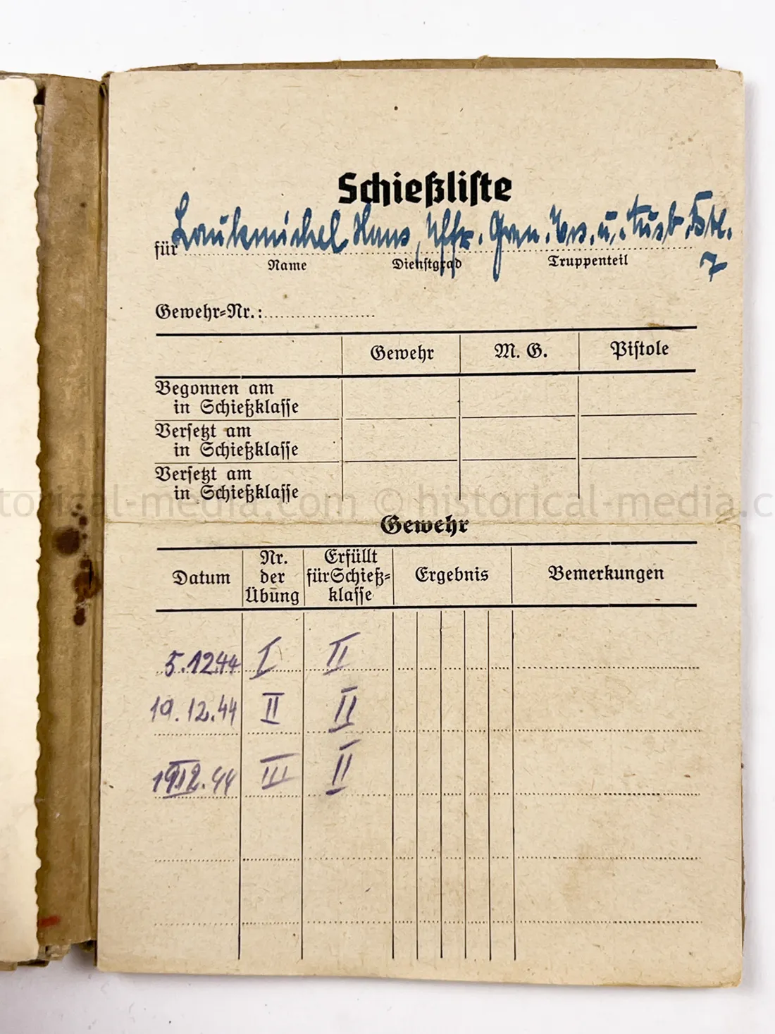 SOLDBUCH + ID TAG + PHOTOS + RIBBON - GRENADIER REGIMENT 677 - MEMEL CAMPAIGN MEDAL