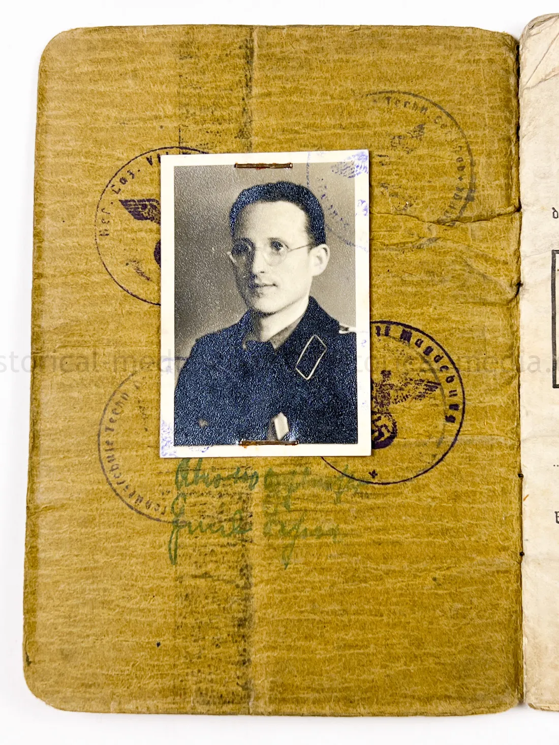 SOLDBUCH & DOCUMENT GROUPING - STURMGESCHÜTZ ABTEILUNG 904 - GOLD WOUND BADGE