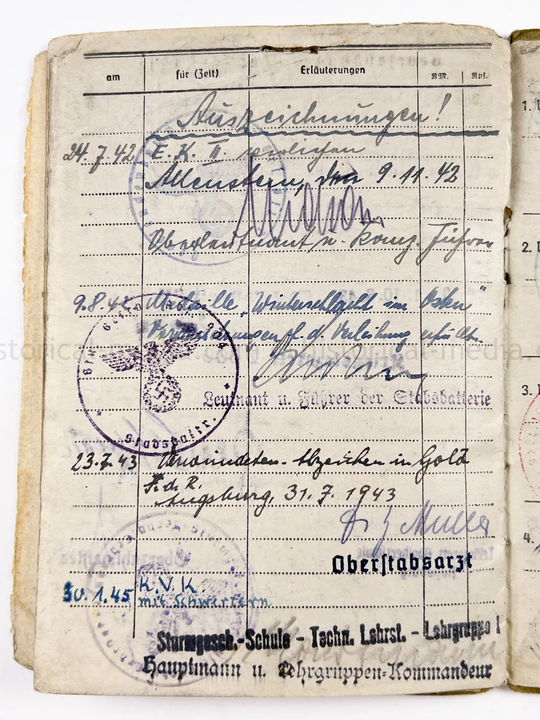 SOLDBUCH & DOCUMENT GROUPING - STURMGESCHÜTZ ABTEILUNG 904 - GOLD WOUND BADGE