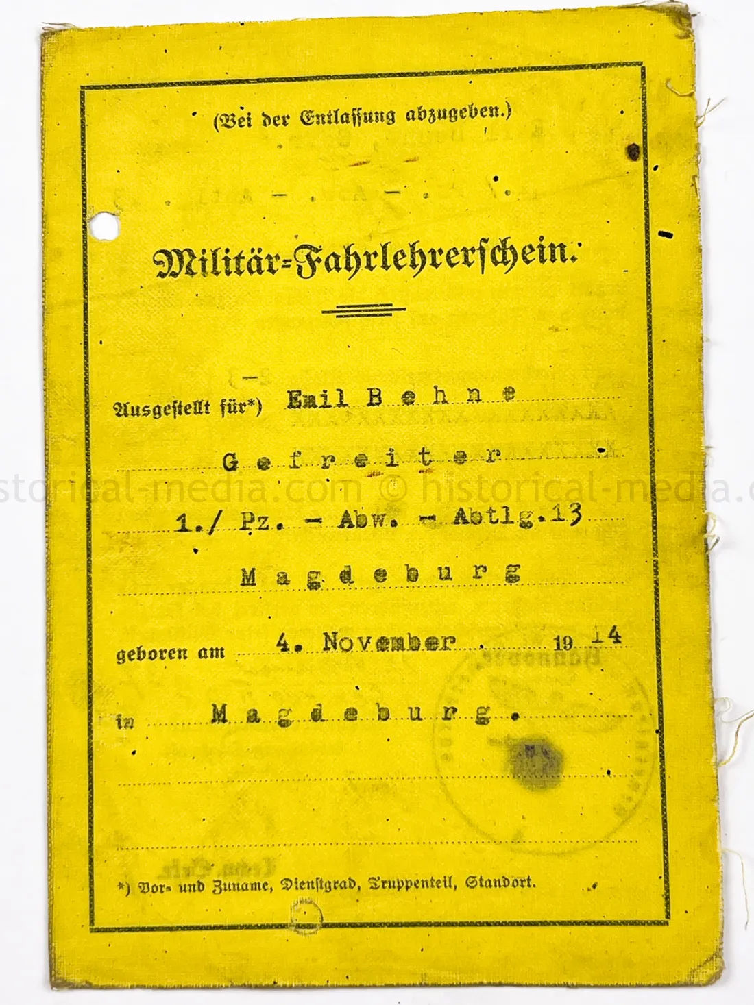 SOLDBUCH & DOCUMENT GROUPING - STURMGESCHÜTZ ABTEILUNG 904 - GOLD WOUND BADGE