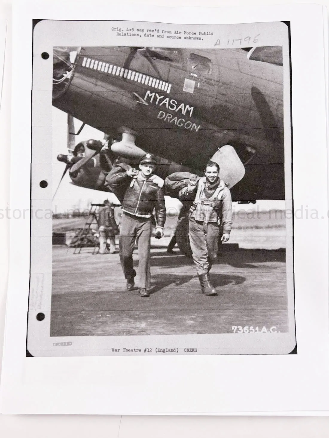 US WWII DFC & AIR MEDAL GROUPING - LT. CHARLES A. HUGGINS - 94th BOMB GROUP