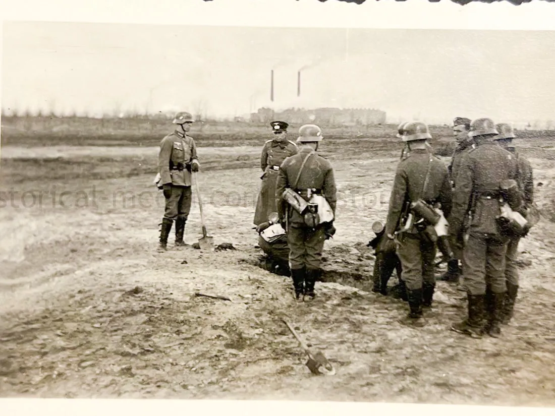 GERMAN ARMY PHOTO ALBUM - SUDETENLAND CAMPAIGN - NICE!