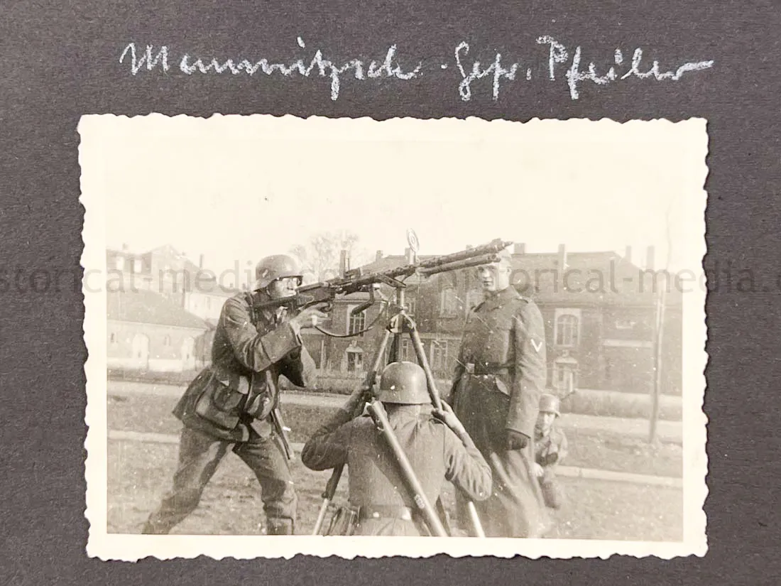 GERMAN ARMY PHOTO ALBUM - SUDETENLAND CAMPAIGN - NICE!