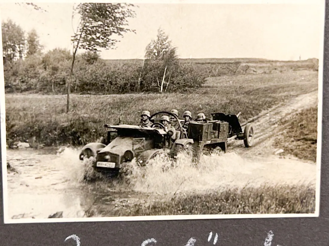 GERMAN ARMY PHOTO ALBUM - SUDETENLAND CAMPAIGN - NICE!
