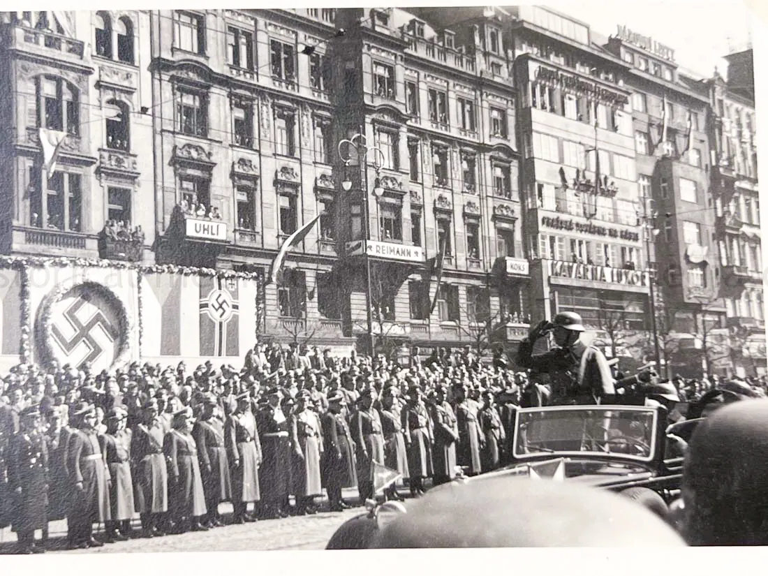 GERMAN ARMY PHOTO ALBUM - SUDETENLAND CAMPAIGN - NICE!