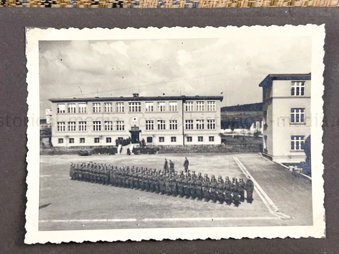GERMAN ARMY PHOTO ALBUM - SUDETENLAND CAMPAIGN - NICE!