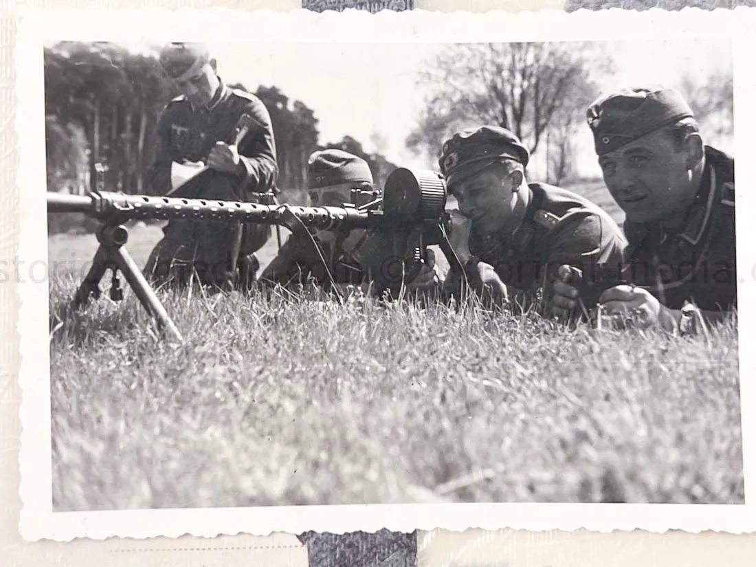 GERMAN ARMY PHOTO ALBUM - SUDETENLAND CAMPAIGN - NICE!