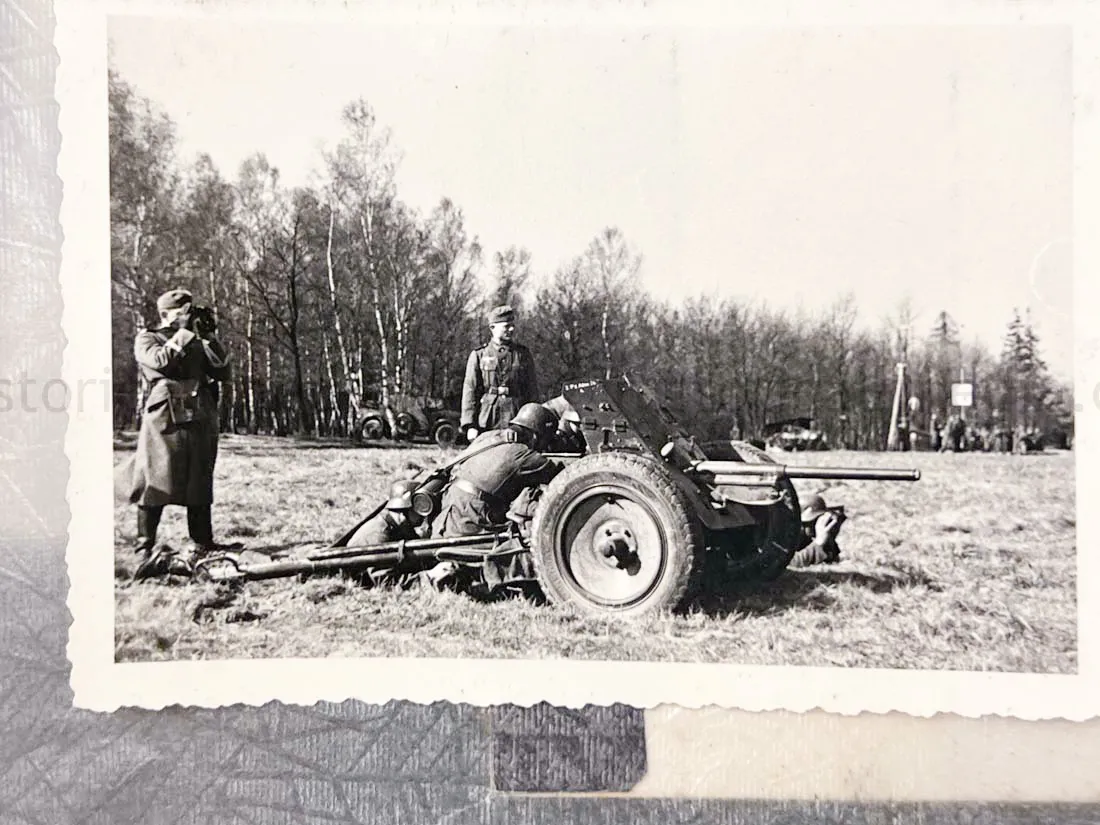 GERMAN ARMY PHOTO ALBUM - SUDETENLAND CAMPAIGN - NICE!