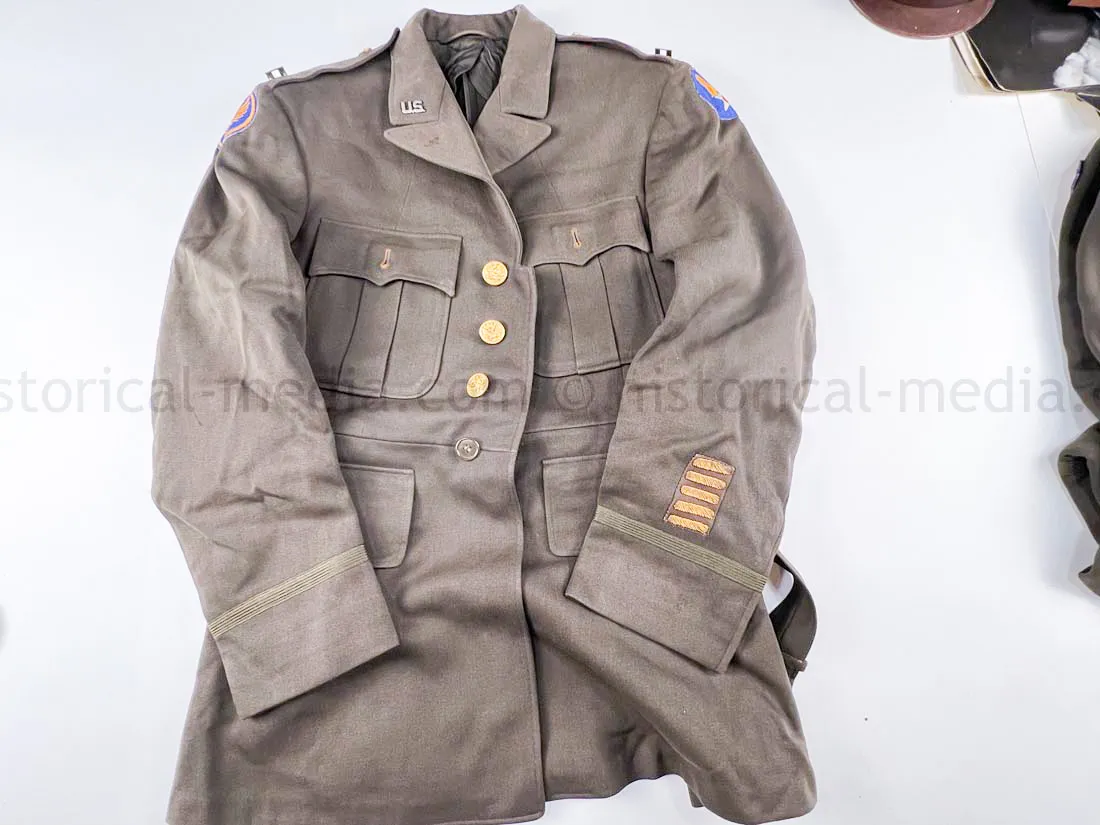 EXTENSIVE US WWII AIR CORPS A-2 GROUPING - MAJOR - 317TH TROOP CARRIER GROUP