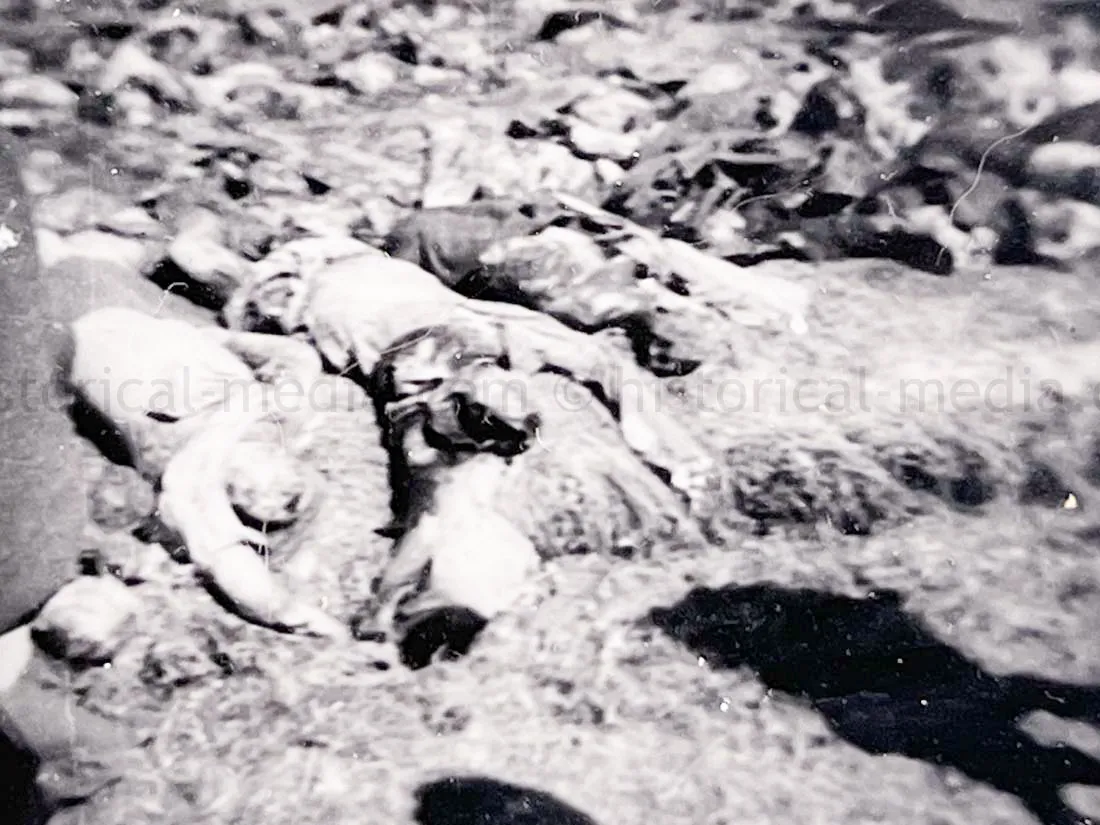 US GI WWII PHOTO GROUPING - BUCHENWALD CONCENTRATION CAMP, MUSSOLINI, AIRCRAFT, TANKS