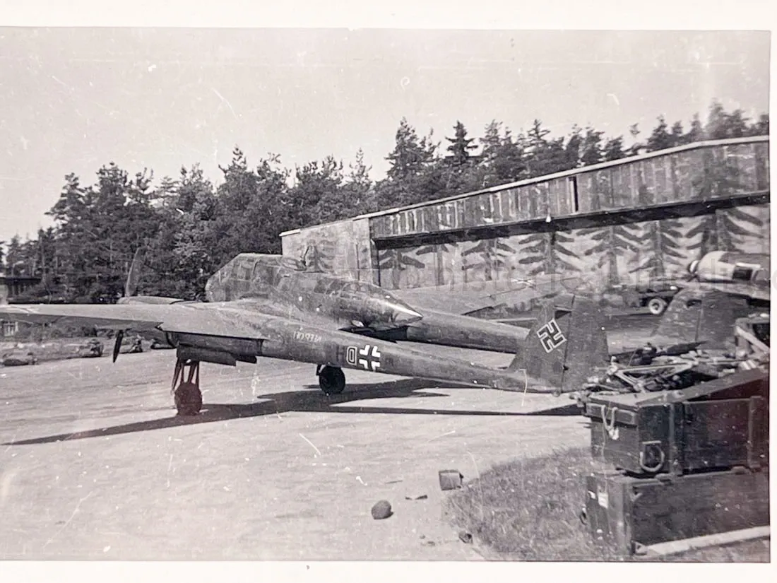 US GI WWII PHOTO GROUPING - BUCHENWALD CONCENTRATION CAMP, MUSSOLINI, AIRCRAFT, TANKS