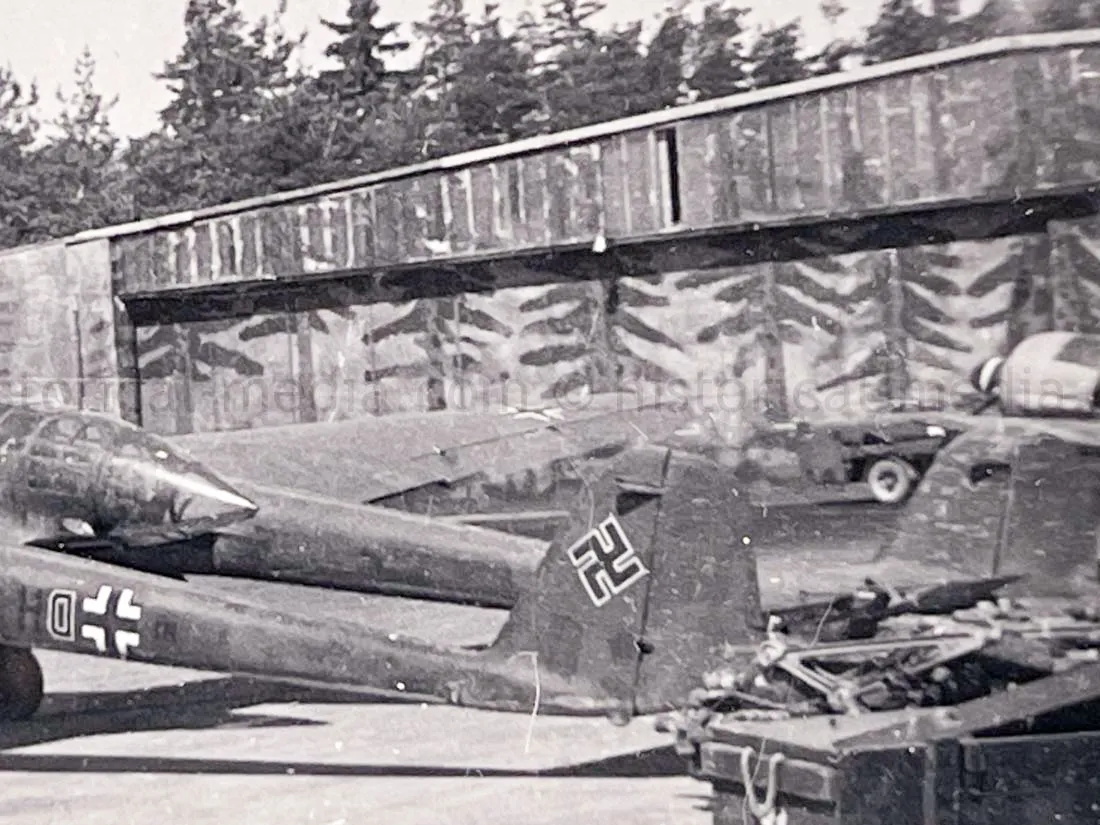 US GI WWII PHOTO GROUPING - BUCHENWALD CONCENTRATION CAMP, MUSSOLINI, AIRCRAFT, TANKS