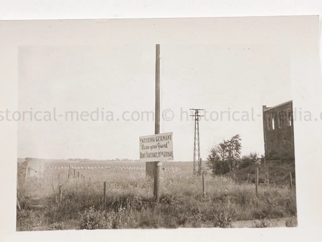 US GI WWII PHOTO GROUPING - BUCHENWALD CONCENTRATION CAMP, MUSSOLINI, AIRCRAFT, TANKS