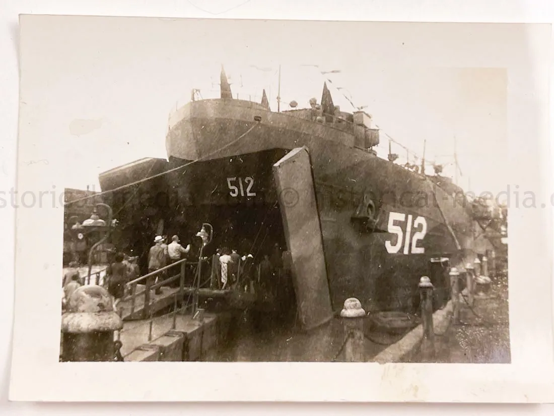 US GI WWII PHOTO GROUPING - BUCHENWALD CONCENTRATION CAMP, MUSSOLINI, AIRCRAFT, TANKS