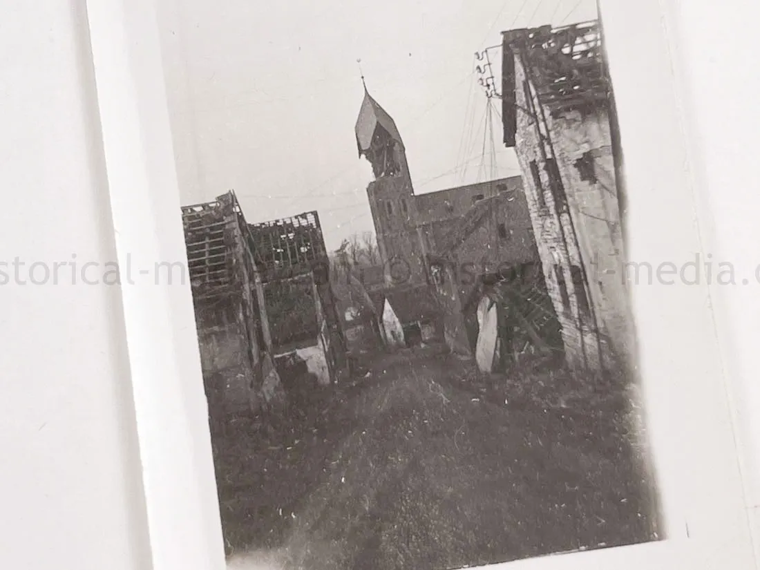 US GI WWII PHOTO GROUPING - BUCHENWALD CONCENTRATION CAMP, MUSSOLINI, AIRCRAFT, TANKS