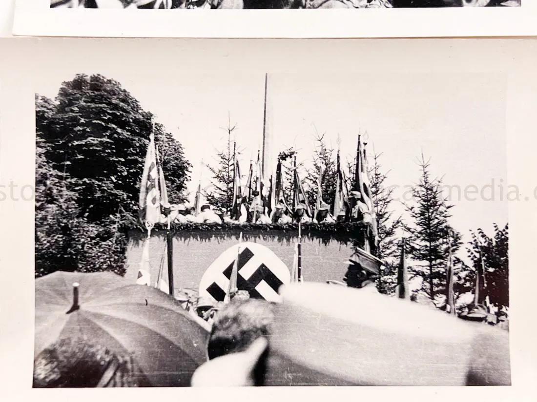 US GI WWII PHOTO GROUPING - BUCHENWALD CONCENTRATION CAMP, MUSSOLINI, AIRCRAFT, TANKS