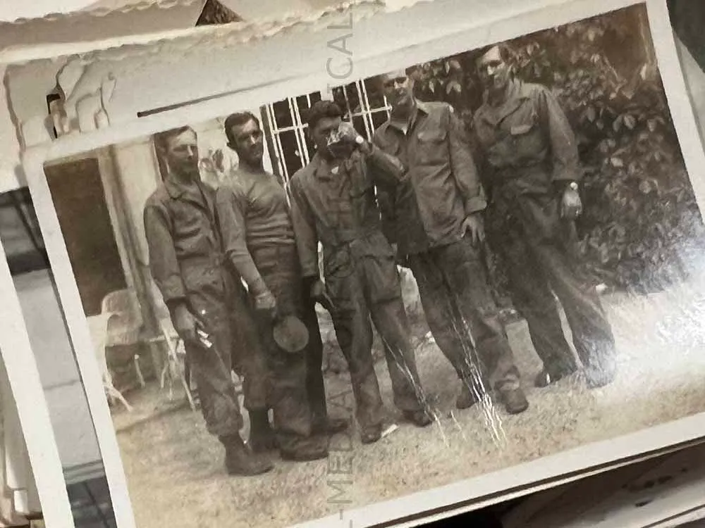 EXTENSIVE US WWII AIR CORPS A-2 GROUPING - MAJOR - 317TH TROOP CARRIER GROUP