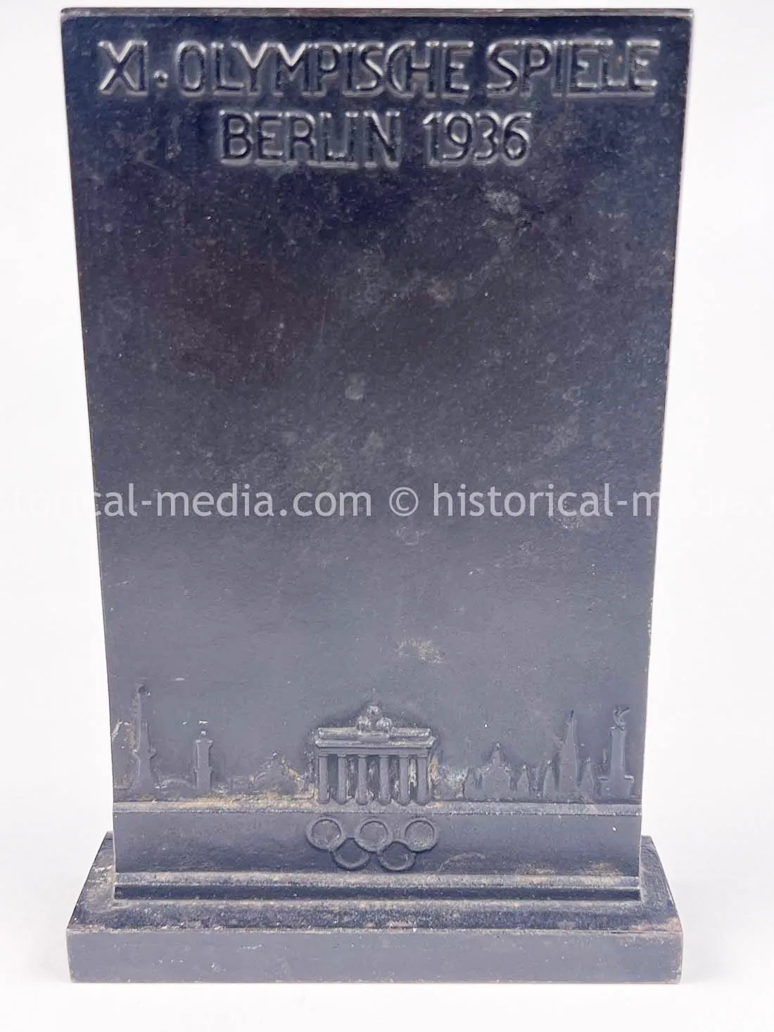 1936 BERLIN OLYMPICS PAPERWEIGHT FROM OLYMPIC VILLAGE
