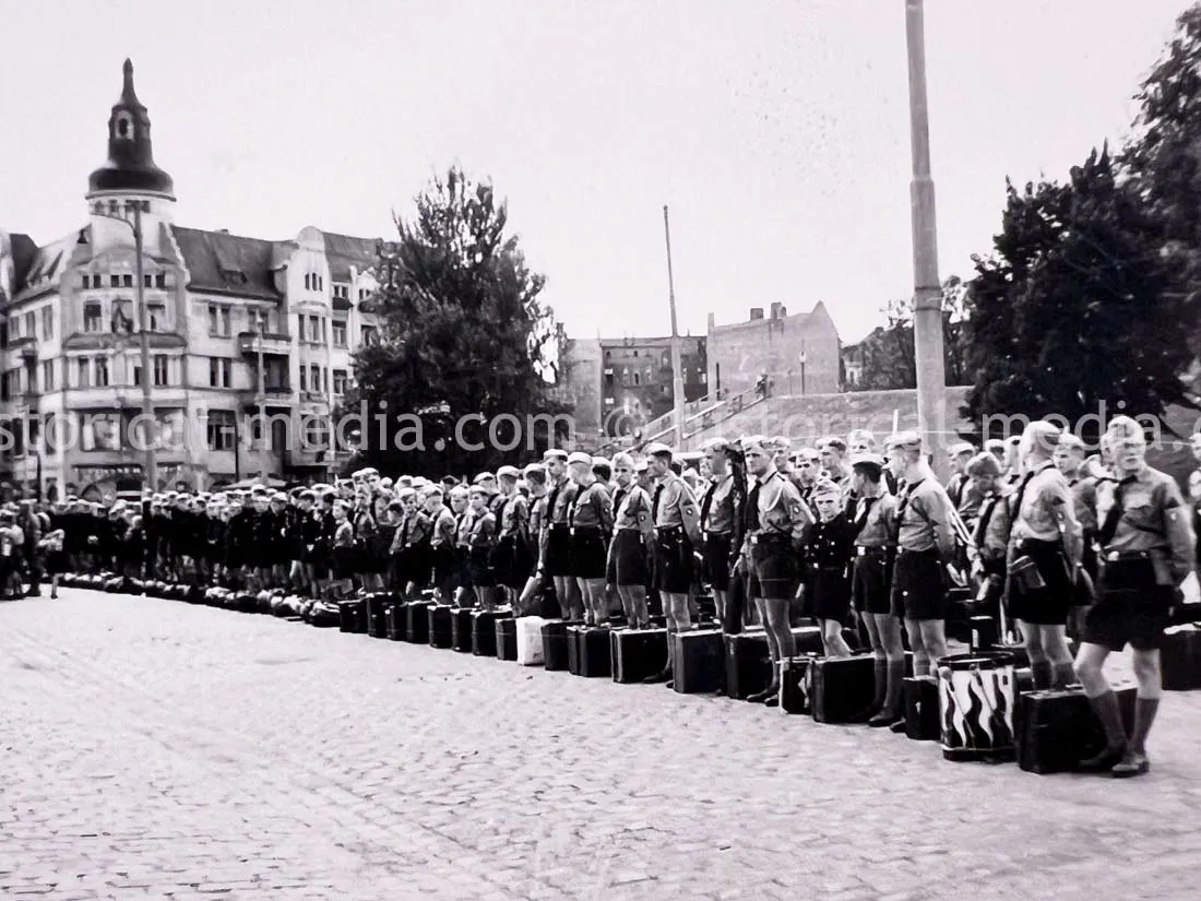 HITLER JUGEND PHOTO ALBUM