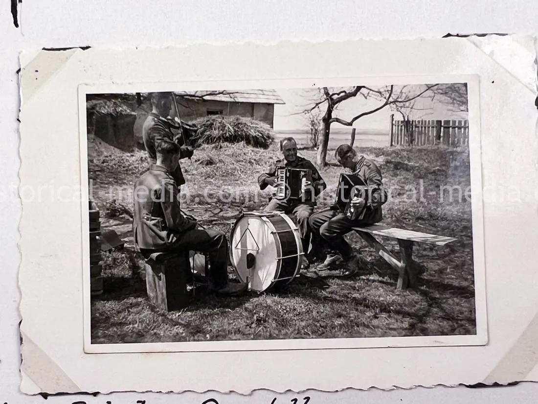 GERMAN ARMY PHOTO ALBUM - 23. PANZER DIVISION - POLAND & RUSSIA CAMPAIGN - ZAMOSC GHETTO - NICE!