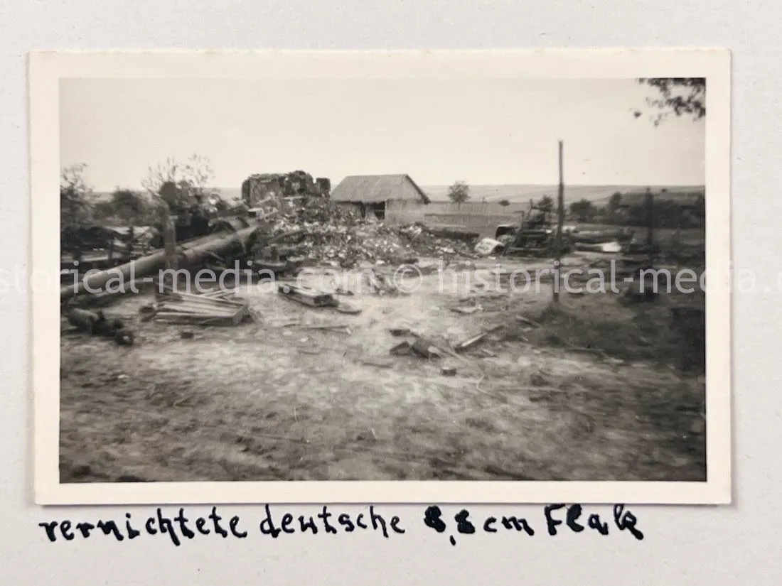 GERMAN ARMY PHOTO ALBUM - 23. PANZER DIVISION - POLAND & RUSSIA CAMPAIGN - ZAMOSC GHETTO - NICE!