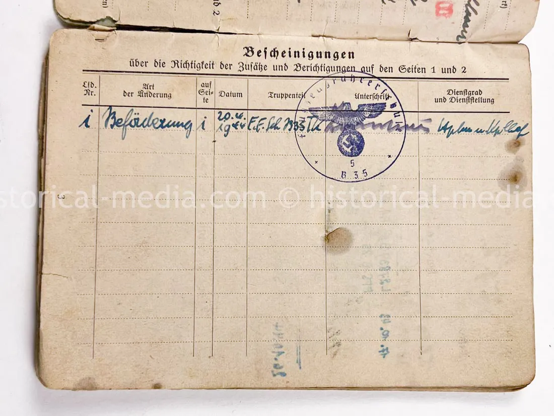 AMAZING HITLER JUGEND PHOTO, CUFFTITLE, SOLDBUCH & DOCUMENT GROUPING + LATE WAR KIA - 277. VOLKS-GRENADIER-DIVISION