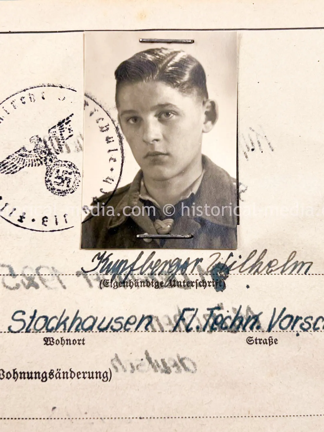 AMAZING HITLER JUGEND PHOTO, CUFFTITLE, SOLDBUCH & DOCUMENT GROUPING + LATE WAR KIA - 277. VOLKS-GRENADIER-DIVISION