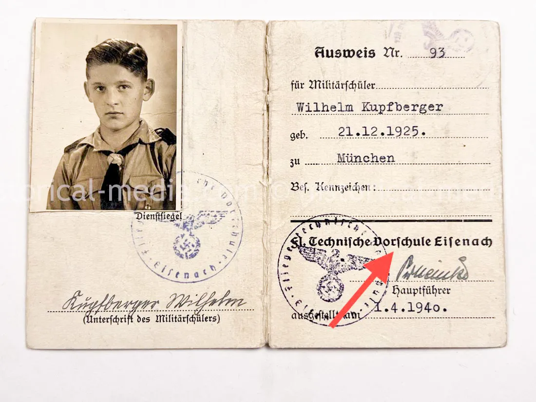 AMAZING HITLER JUGEND PHOTO, CUFFTITLE, SOLDBUCH & DOCUMENT GROUPING + LATE WAR KIA - 277. VOLKS-GRENADIER-DIVISION