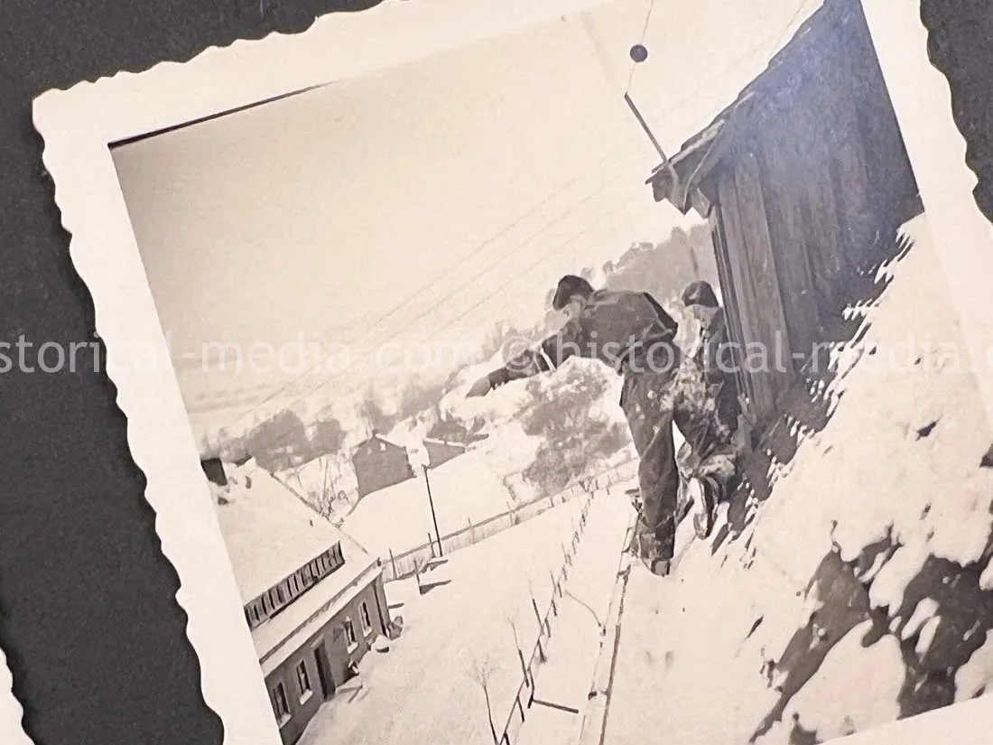 AMAZING HITLER JUGEND PHOTO, CUFFTITLE, SOLDBUCH & DOCUMENT GROUPING + LATE WAR KIA - 277. VOLKS-GRENADIER-DIVISION
