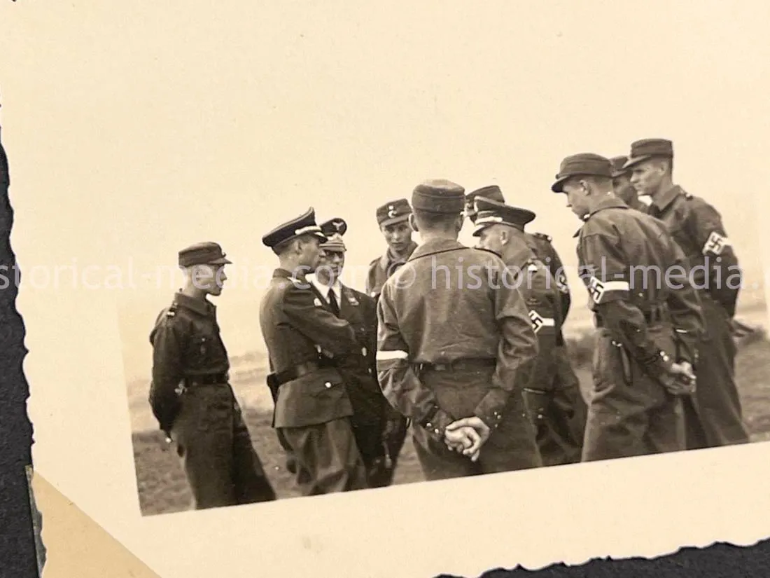 AMAZING HITLER JUGEND PHOTO, CUFFTITLE, SOLDBUCH & DOCUMENT GROUPING + LATE WAR KIA - 277. VOLKS-GRENADIER-DIVISION