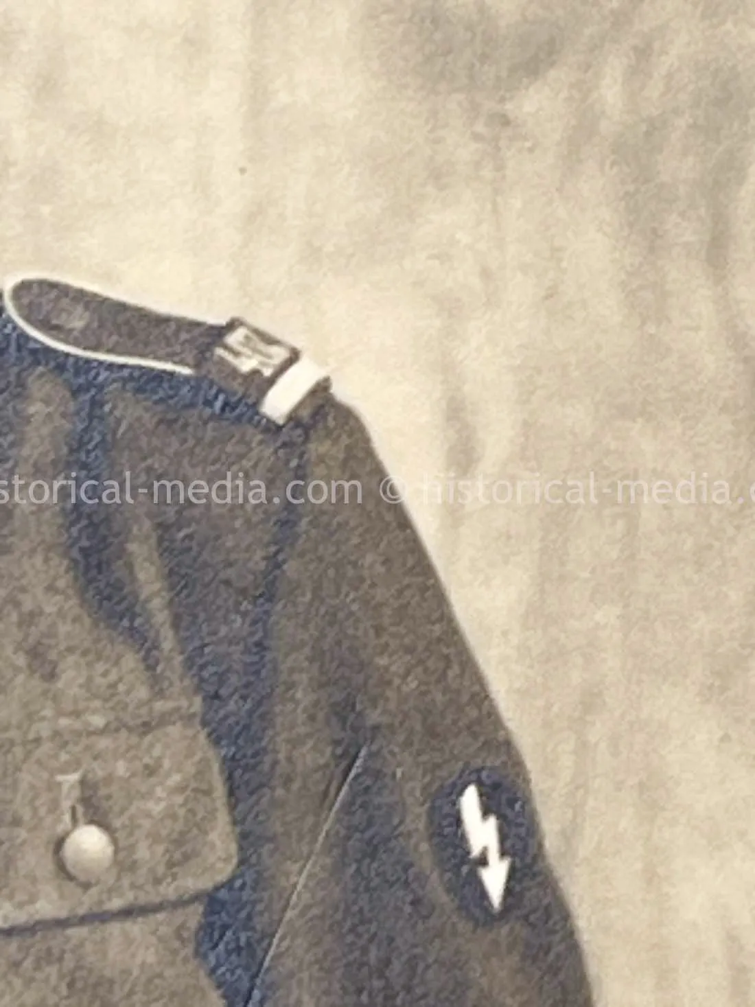 AMAZING HITLER JUGEND PHOTO, CUFFTITLE, SOLDBUCH & DOCUMENT GROUPING + LATE WAR KIA - 277. VOLKS-GRENADIER-DIVISION