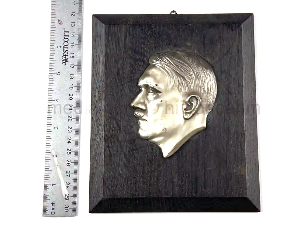PATRIOTIC PLAQUE OF ADOLF HITLER
