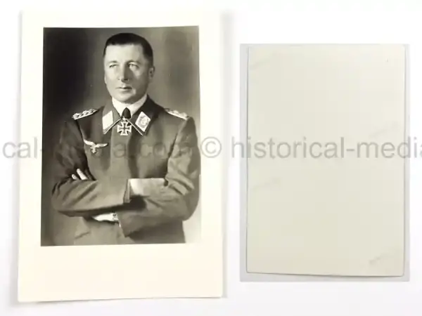 WARTIME KNIGHTS CROSS WINNER PORTRAIT PHOTO - UNKNOWN