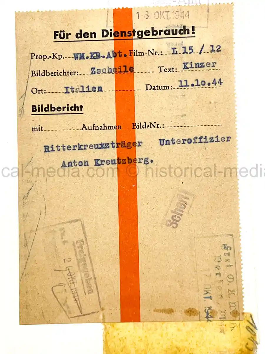 GERMAN PRESS PHOTO - COMBAT IN TRENCH POSITION - RUSSIA (Copy)