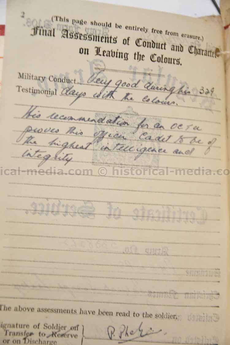 BRITISH WWII PHOTO & DOCUMENT GROUPING - OFFICER ROYAL BERKSHIRES